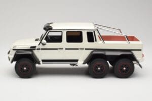 Mercedes AMG G63 6x6 W463 White GT Spirit 1:18 GT100 Resin — photo 3 of 6