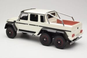 Mercedes AMG G63 6x6 W463 White GT Spirit 1:18 GT100 Resin — photo 5 of 6