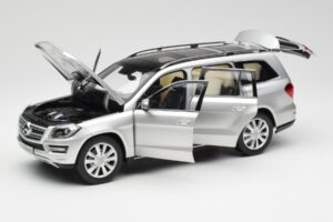 Mercedes GL-Class X166 Iridium Silver Metallic Norev 1:18 B66960097 Diecast — photo 2 of 8