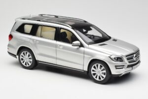 Mercedes GL-Class X166 Iridium Silver Metallic Norev 1:18 B66960097 Diecast — photo 6 of 8