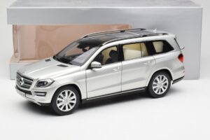 Mercedes GL-Class X166 Iridium Silver Metallic Norev 1:18 B66960097 Diecast — photo 8 of 8