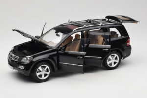 Mercedes GL X164 Obsidian Black Minichamps 1:18 B66962334 Diecast — photo 2 of 8