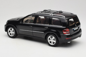 Mercedes GL X164 Obsidian Black Minichamps 1:18 B66962334 Diecast — photo 7 of 8