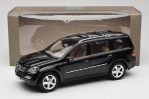 Mercedes GL X164 Obsidian Black Minichamps 1:18 B66962334 Diecast — photo 8 of 8
