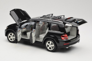 Mercedes GL X164 Period Brown Minichamps 1:18 B66962336 Diecast — photo 5 of 8