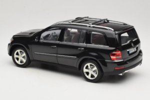 Mercedes GL X164 Period Brown Minichamps 1:18 B66962336 Diecast — photo 7 of 8