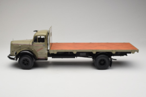 Mercedes L6600 Rungewagen Grey Black Minichamps 1:18 109031050-R1 Diecast — photo 4 of 9
