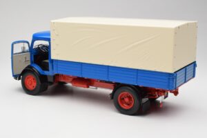 Mercedes L911 Blue Schuco 1:18 450044800 Diecast — photo 5 of 8