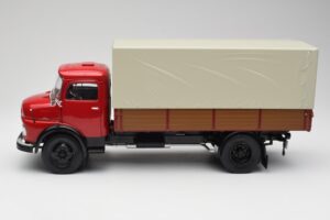 Mercedes L 911 Red Schuco 1:18 450016400 Diecast — photo 4 of 8