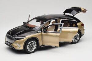 Mercedes Maybach EQS 680 V297 Beige NZG 1:18 B66960592 Diecast — photo 2 of 8