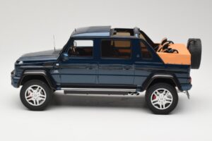 Mercedes Maybach G650 Landaulet Dark Blue GT Spirit 1:18 GT174 Resin — photo 3 of 6
