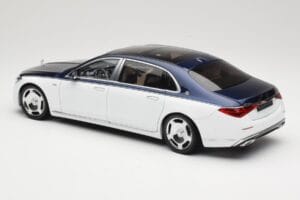 Mercedes Maybach S-Class Z223 Nautical Blue Diamond White Almost Real 1:18 820126 Diecast — photo 7 of 8