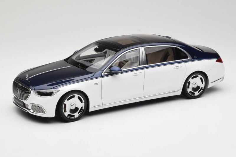 Mercedes Maybach S-Class Z223 Nautical Blue Diamond White Almost Real 1:18 820126 Diecast
