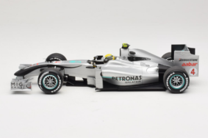Mercedes MGP W01 #4 N. Rosberg Mercedes GP Showcar 2010 Minichamps 1:18 150100074 Diecast — photo 3 of 7