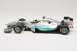 Mercedes MGP W02 #8 N. Rosberg Mercedes GP Showcar 2011 Minichamps 1:18 110110078 Diecast — photo 3 of 7