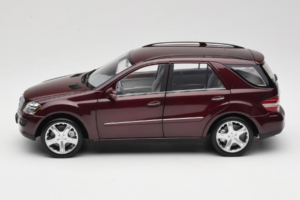 Mercedes ML W164 Red Metallic Minichamps 1:18 150034500 Diecast — photo 4 of 8