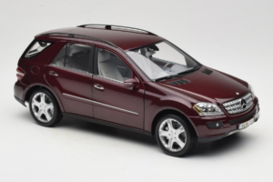 Mercedes ML W164 Red Metallic Minichamps 1:18 150034500 Diecast — photo 6 of 8