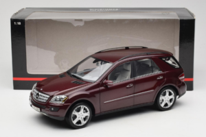 Mercedes ML W164 Red Metallic Minichamps 1:18 150034500 Diecast — photo 8 of 8