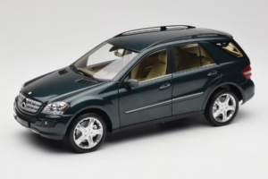 Mercedes ML W164 Green Metallic Minichamps 1:18 150034502 Diecast