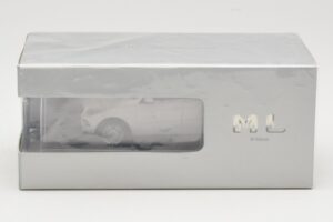 Mercedes ML W166 Calcit White Minichamps 1:43 B66960062 Diecast — photo 4 of 4