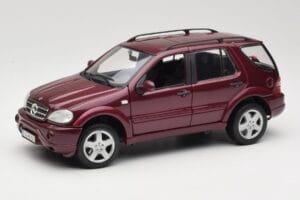 Mercedes ML55 AMG W163 Red Maisto 1:18 50348 Diecast