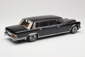 Mercedes 600 Pullman W100 Black AUTOart 1:18 76197 Diecast — photo 3 of 8