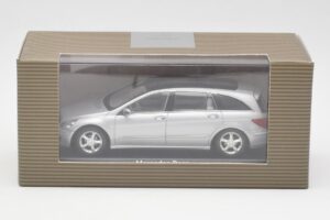 Mercedes R-Class W251 Iridium Silver Minichamps 1:43 B66962214 Diecast — photo 4 of 4
