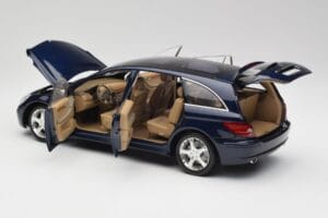 Mercedes R-Class W251 Tanzanite Blue Minichamps 1:18 150034600 Diecast — photo 5 of 8