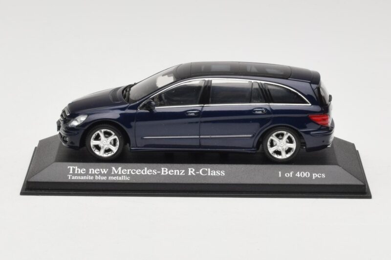 Mercedes R-Class W251 Tanzanite Blue Minichamps 1:43 B66962215 Diecast