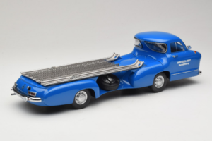 Mercedes Renntransporter Blaues Wunder iScale 1:18 118000000006-P1 Diecast — photo 2 of 6