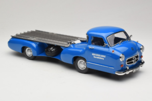 Mercedes Renntransporter Blaues Wunder iScale 1:18 118000000006-P1 Diecast — photo 4 of 6