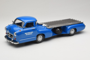 Mercedes Renntransporter Blaues Wunder iScale 1:18 118000000006-P1 Diecast