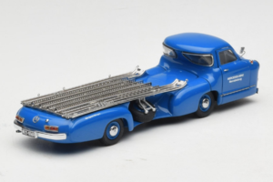 Mercedes Renntransporter Blue Wonder CMC 1:43 M-036K Diecast — photo 3 of 8