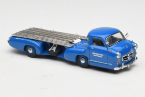 Mercedes Renntransporter Blue Wonder CMC 1:43 M-036K Diecast — photo 6 of 8