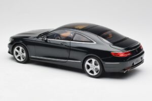 Mercedes S-Class Coupe C217 Smaragd Green Metallic Norev 1:18 B66961244 Diecast — photo 7 of 8