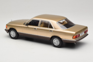 Mercedes S-Class W126 Metallic Beige MCG 1:18 MCG18548 Diecast — photo 5 of 6