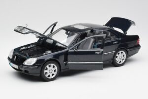 Mercedes S-Class W220 Blue Maisto 1:18 56051 Diecast — photo 2 of 8
