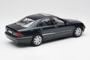 Mercedes S-Class W220 Blue Maisto 1:18 56051 Diecast — photo 3 of 8