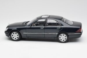 Mercedes S-Class W220 Blue Maisto 1:18 56051 Diecast — photo 4 of 8