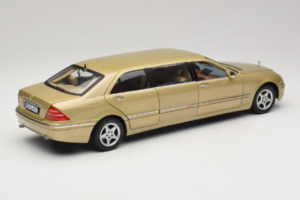 Mercedes S-Class W220 Pullman Gold Metallic Sun Star 1:18 4113 Diecast — photo 3 of 8