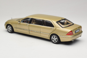 Mercedes S-Class W220 Pullman Gold Metallic Sun Star 1:18 4113 Diecast — photo 7 of 8