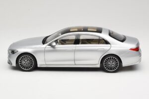 Mercedes S-Class W223 AMG Line Brilliant Silver Norev 1:18 183805 Diecast — photo 4 of 8