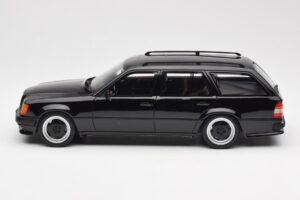 Mercedes 300 TE AMG S124 Black Otto 1:18 OT147 Resin — photo 3 of 6