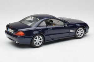 Mercedes SL 500 R230 Blue Maisto 1:18 B66962126 Diecast — photo 3 of 8
