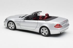 Mercedes SL 500 R230 Cabriolet Iridium Silver Minichamps 1:18 B66962388 Diecast — photo 7 of 8