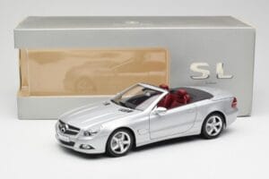 Mercedes SL 500 R230 Cabriolet Iridium Silver Minichamps 1:18 B66962388 Diecast — photo 8 of 8