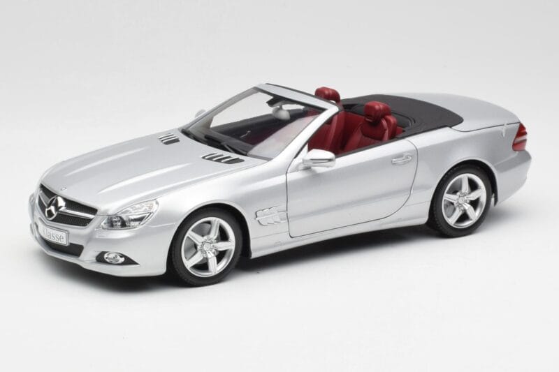 Mercedes SL 500 R230 Cabriolet Iridium Silver Minichamps 1:18 B66962388 Diecast