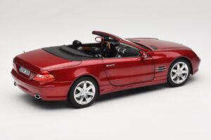 Mercedes SL 500 R230 Red Metallic Limited Edition Norev 1:18 183841 Diecast — photo 3 of 8