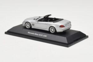 Mercedes SL 55 AMG R230 Silver Minichamps 1:43 B66962347 Diecast — photo 3 of 4