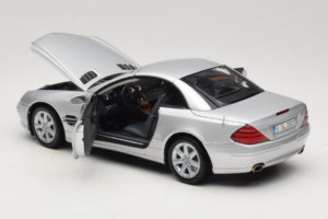 Mercedes SL R129 Silver Minichamps 1:18 B66962133 Diecast — photo 7 of 10